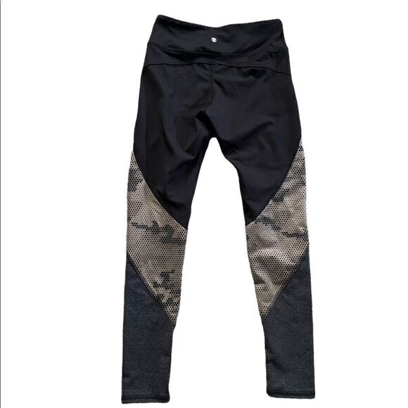 jala Pants - JALA Leggings - Black with Tan and Gray Snake Print Pattern - Size Small